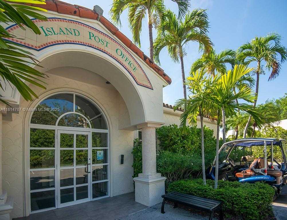 Small Image of Miami Beach Number 31