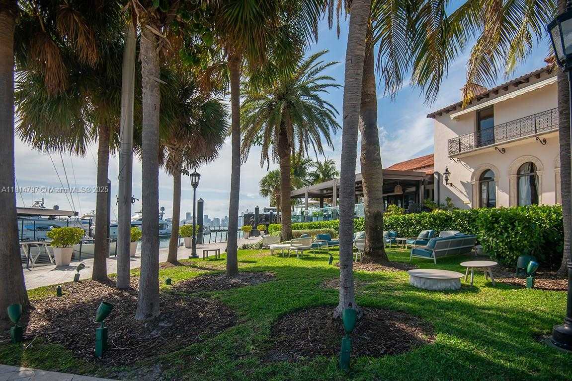 Small Image of Miami Beach Number 33