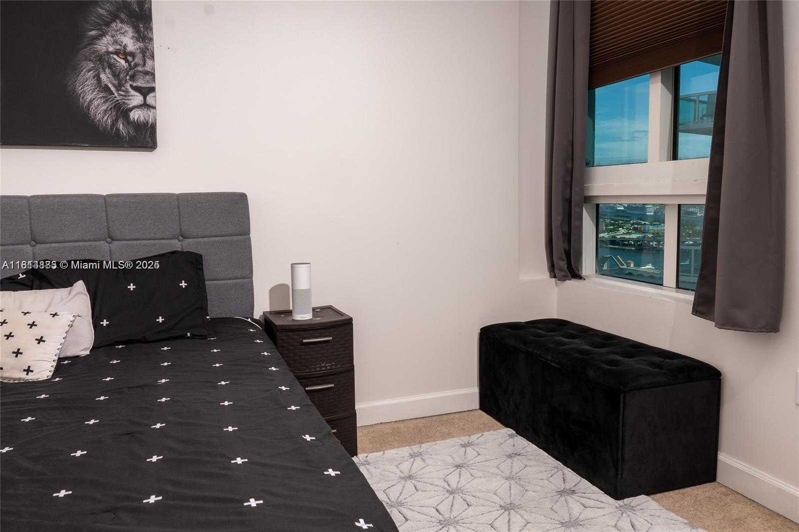 Small Image of 1900 NORTH BAYSHORE DR #3003, Miami Number 16