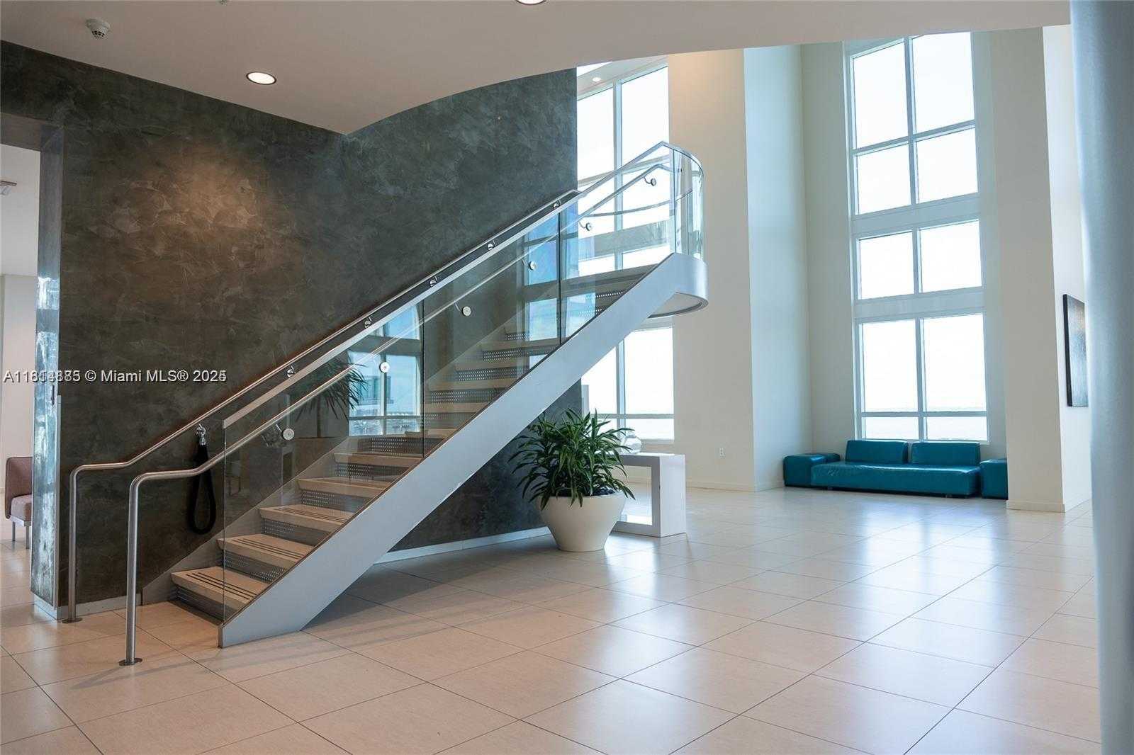 Small Image of 1900 NORTH BAYSHORE DR #3003, Miami Number 27
