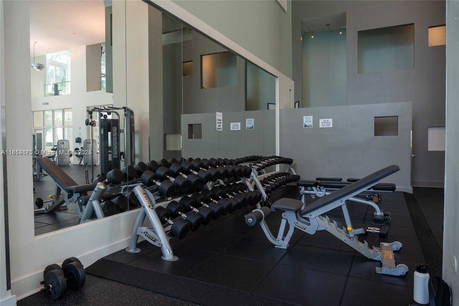 Small Image of 1900 NORTH BAYSHORE DR #3003, Miami Number 29