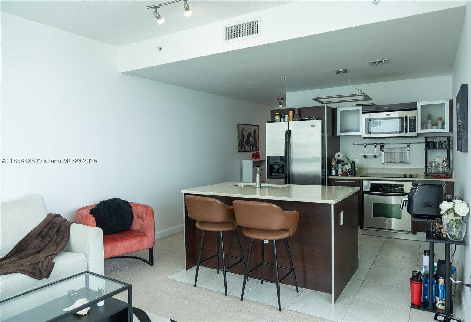 Small Image of 1900 NORTH BAYSHORE DR #3003, Miami Number 6