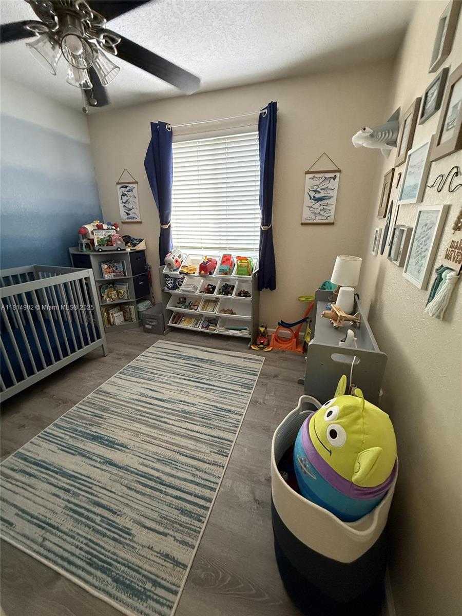 Small Image of 238 MAGNOLIA AVENUE, Davie Number 12