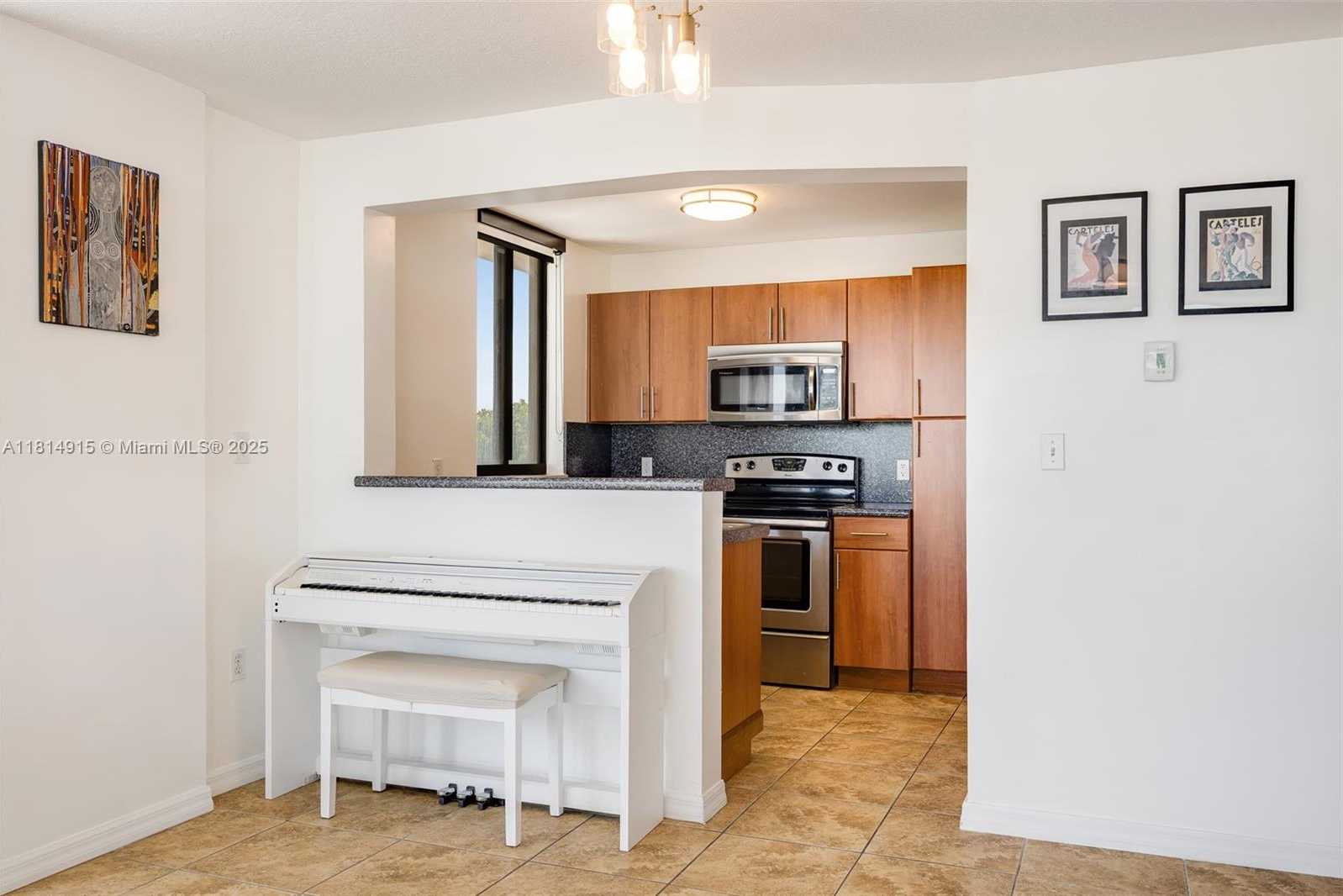 Small Image of 1690 SOUTH WEST 27TH AVE #301, Miami Number 10