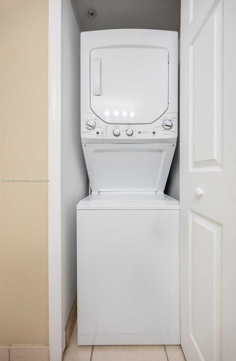 Small Image of 1690 SOUTH WEST 27TH AVE #301, Miami Number 16