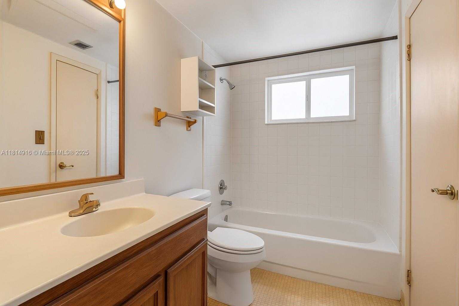 Small Image of 7830 CAMINO REAL #K-406, Miami Number 6