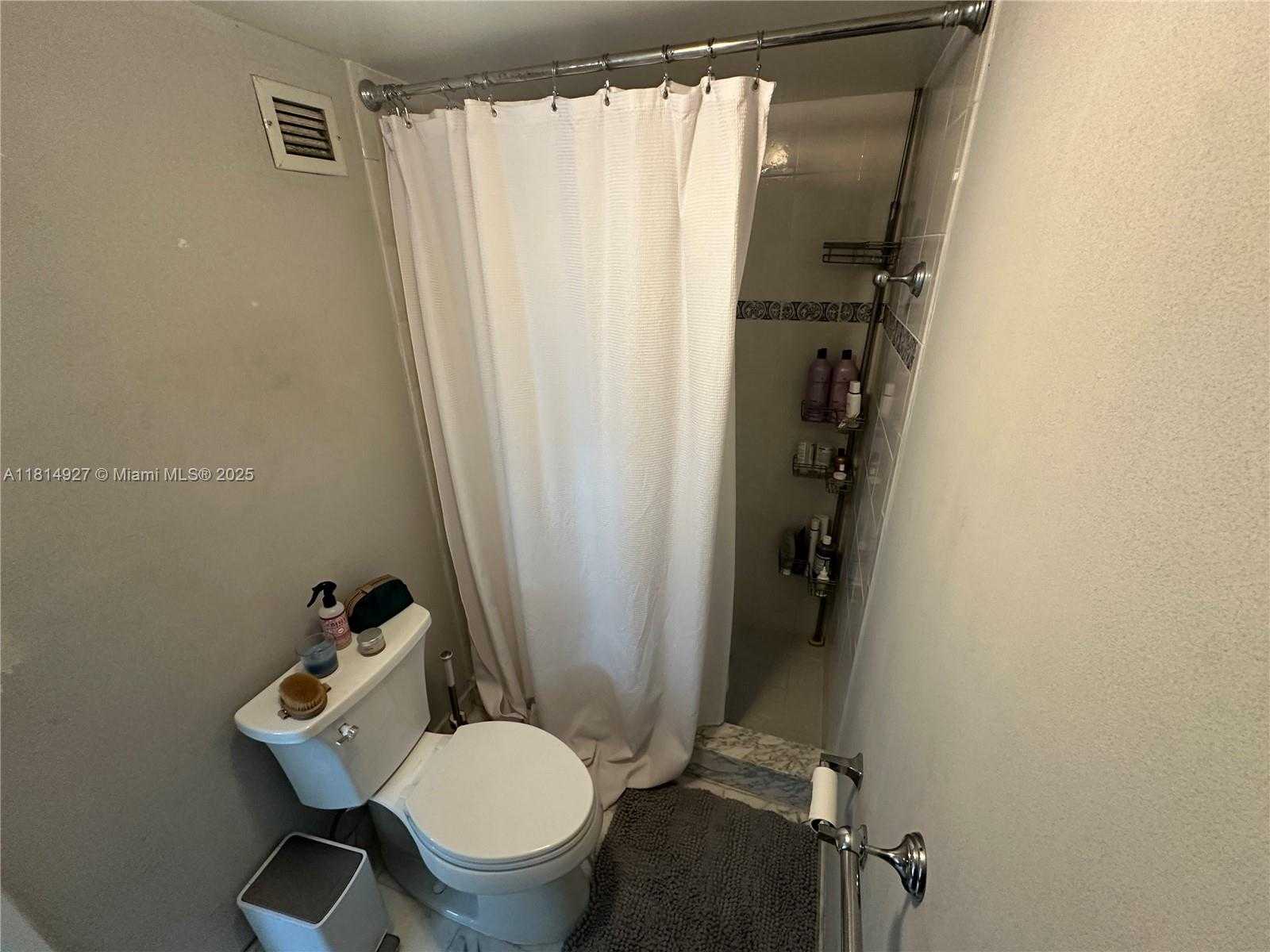 Small Image of 600 NORTH EAST 36TH ST #PH14, Miami Number 17
