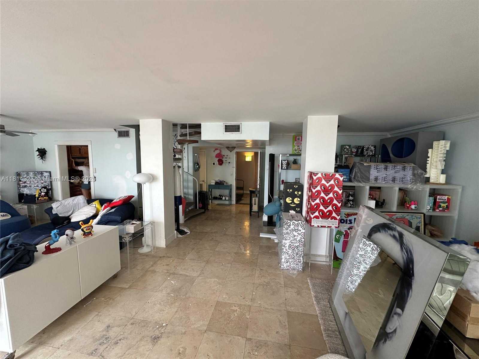 Small Image of 600 NORTH EAST 36TH ST #PH14, Miami Number 5