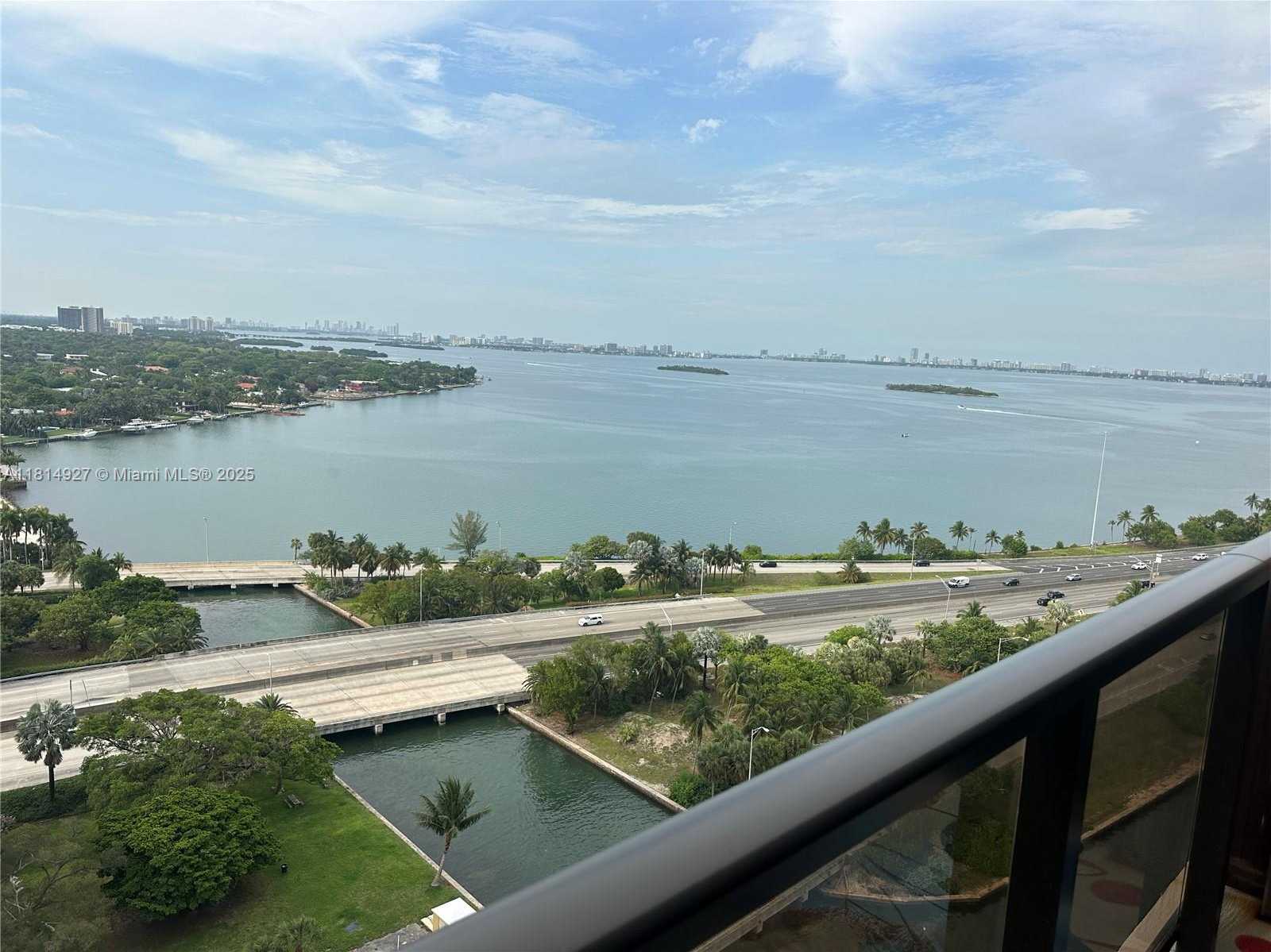 Small Image of 600 NORTH EAST 36TH ST #PH14, Miami Number 6