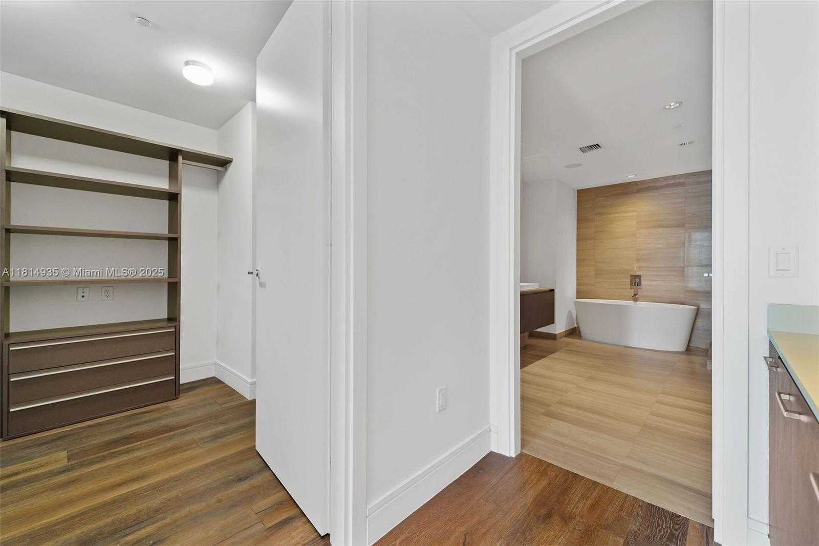 Small Image of 3250 NORTH EAST 188TH ST #LPH07, Aventura Number 17