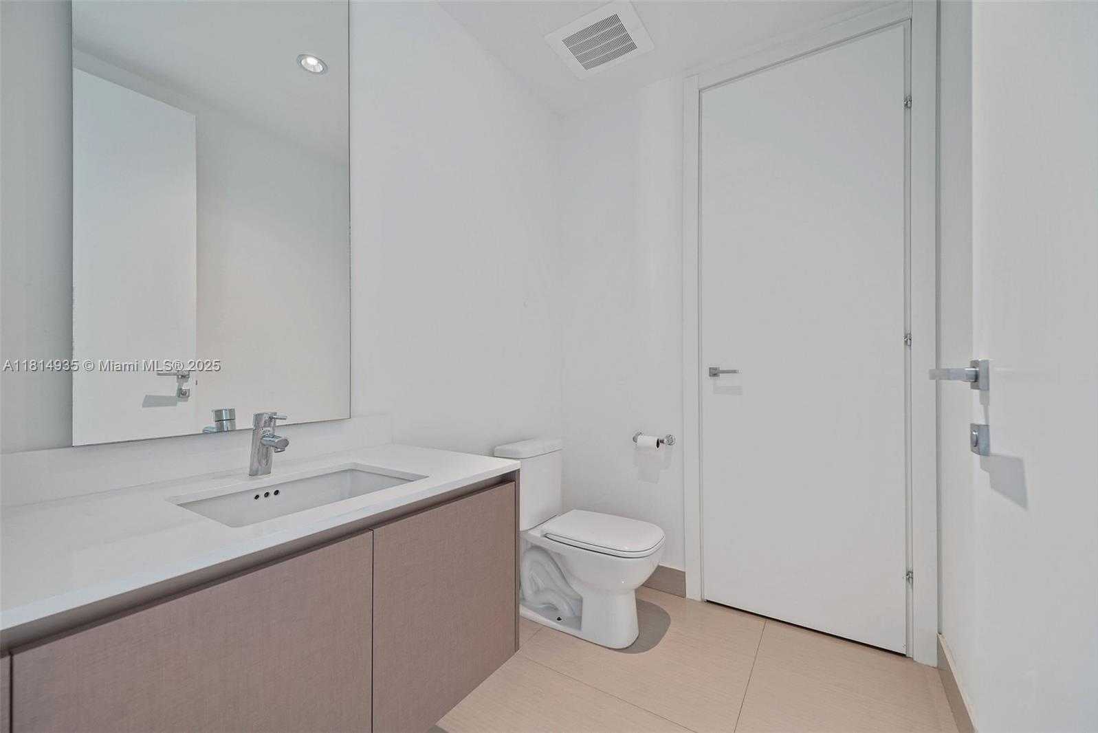 Small Image of 3250 NORTH EAST 188TH ST #LPH07, Aventura Number 27
