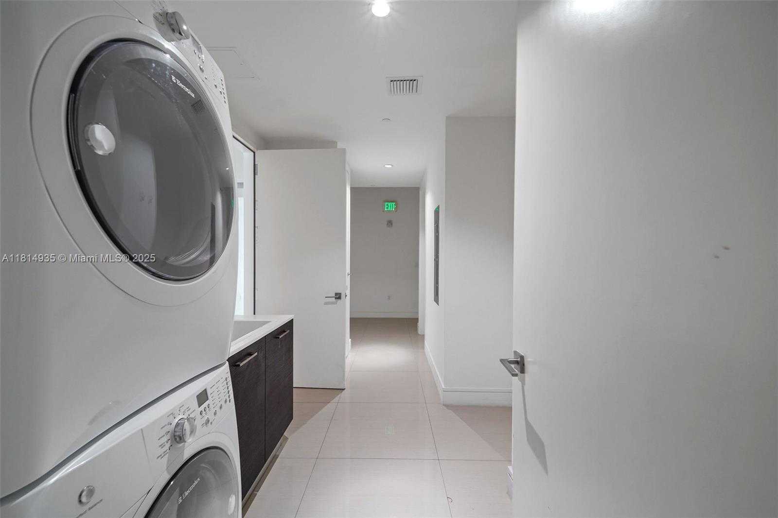 Small Image of 3250 NORTH EAST 188TH ST #LPH07, Aventura Number 29