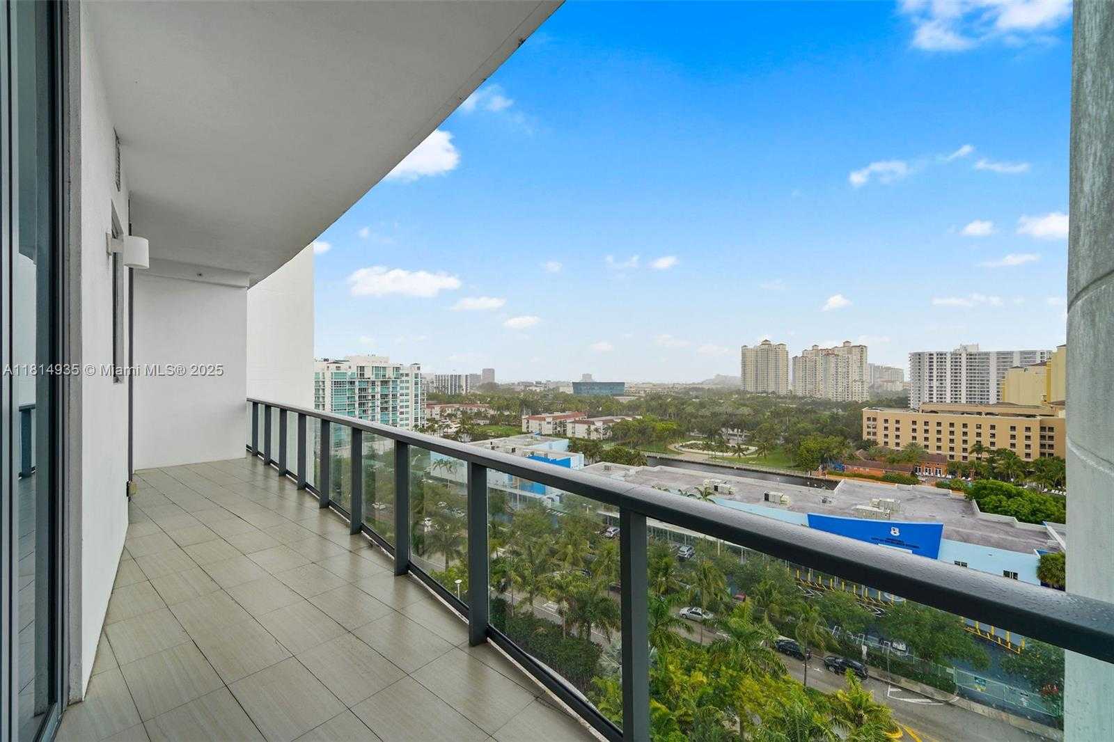 Small Image of 3250 NORTH EAST 188TH ST #LPH07, Aventura Number 35