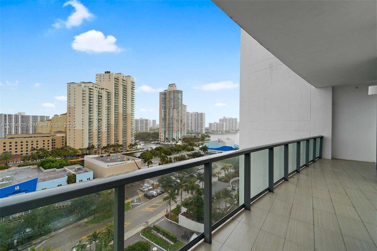 Small Image of 3250 NORTH EAST 188TH ST #LPH07, Aventura Number 36