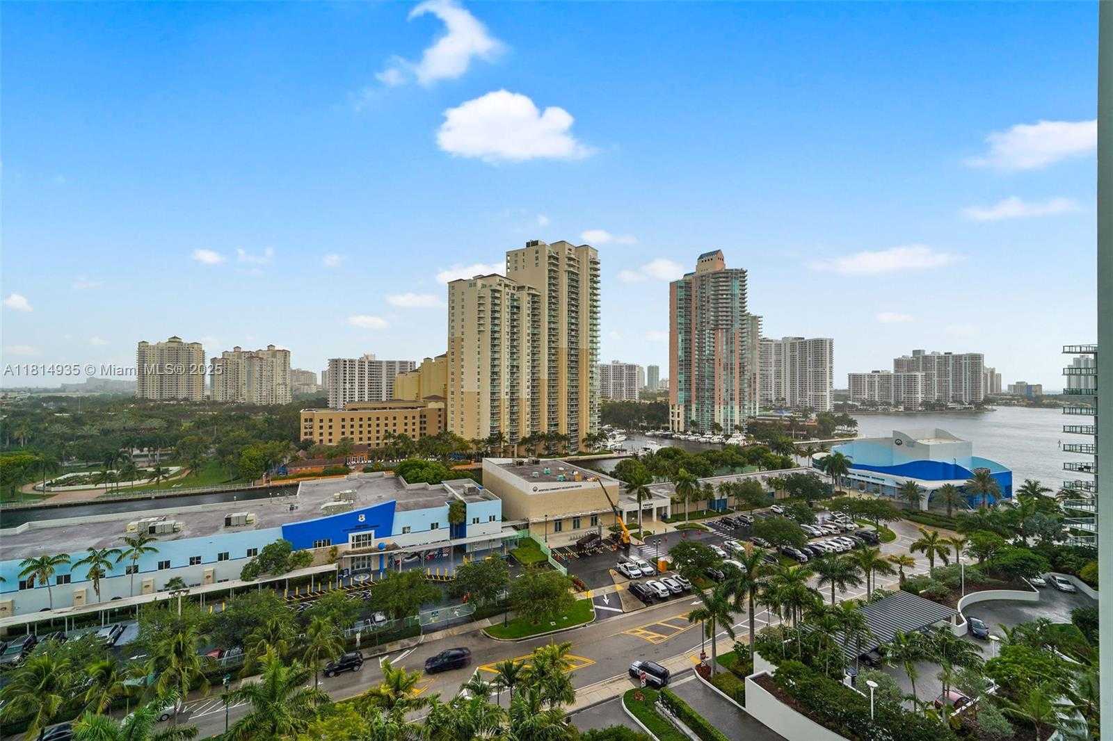 Small Image of 3250 NORTH EAST 188TH ST #LPH07, Aventura Number 39