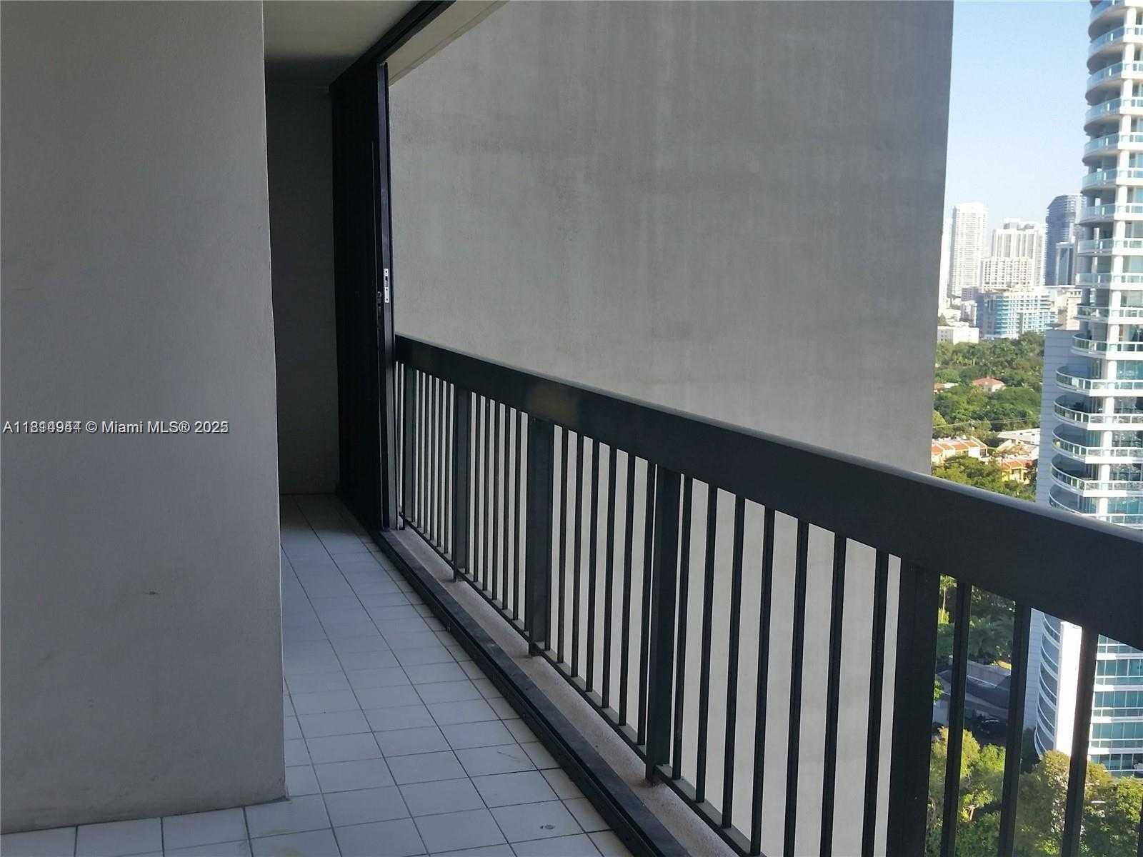 Small Image of 2333 BRICKELL AVE #615, Miami Number 4
