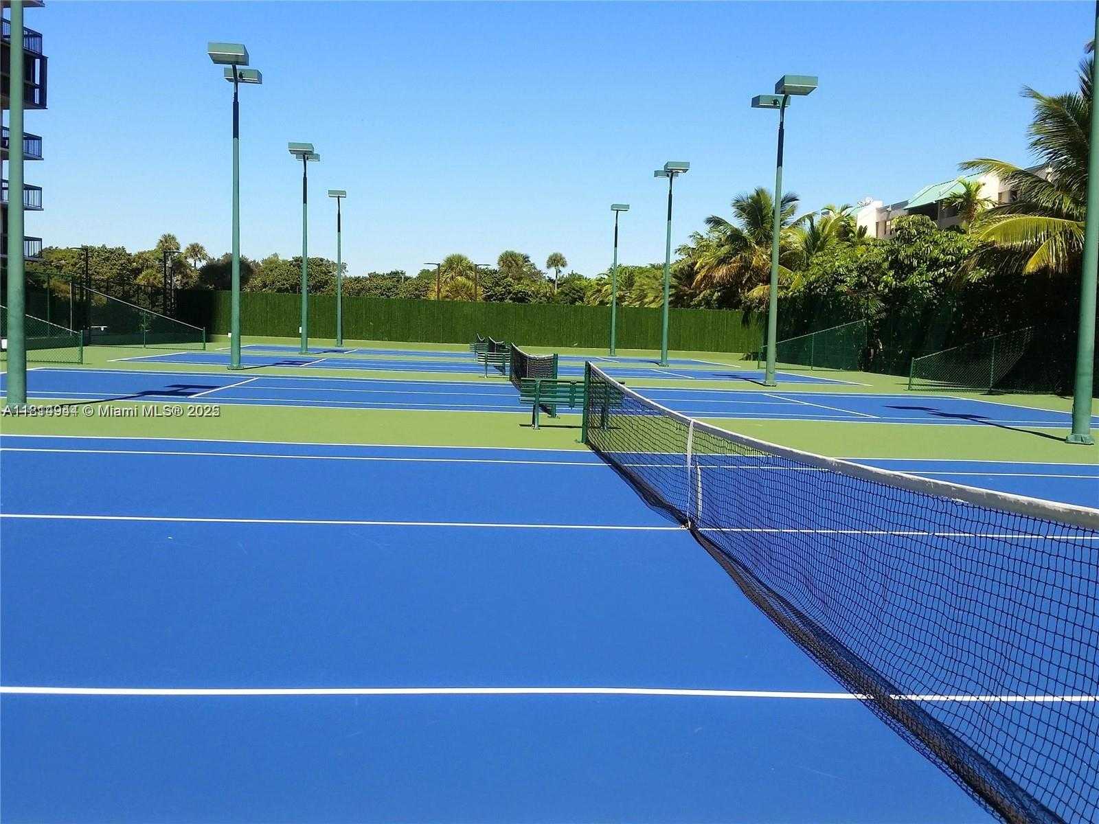Small Image of 2333 BRICKELL AVE #615, Miami Number 7