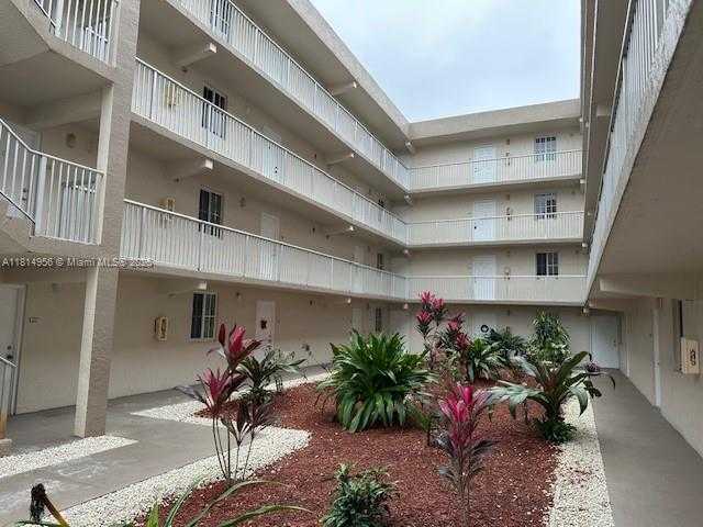 Small Image of 6195 NORTH WEST 186TH ST #213, Hialeah Number 2