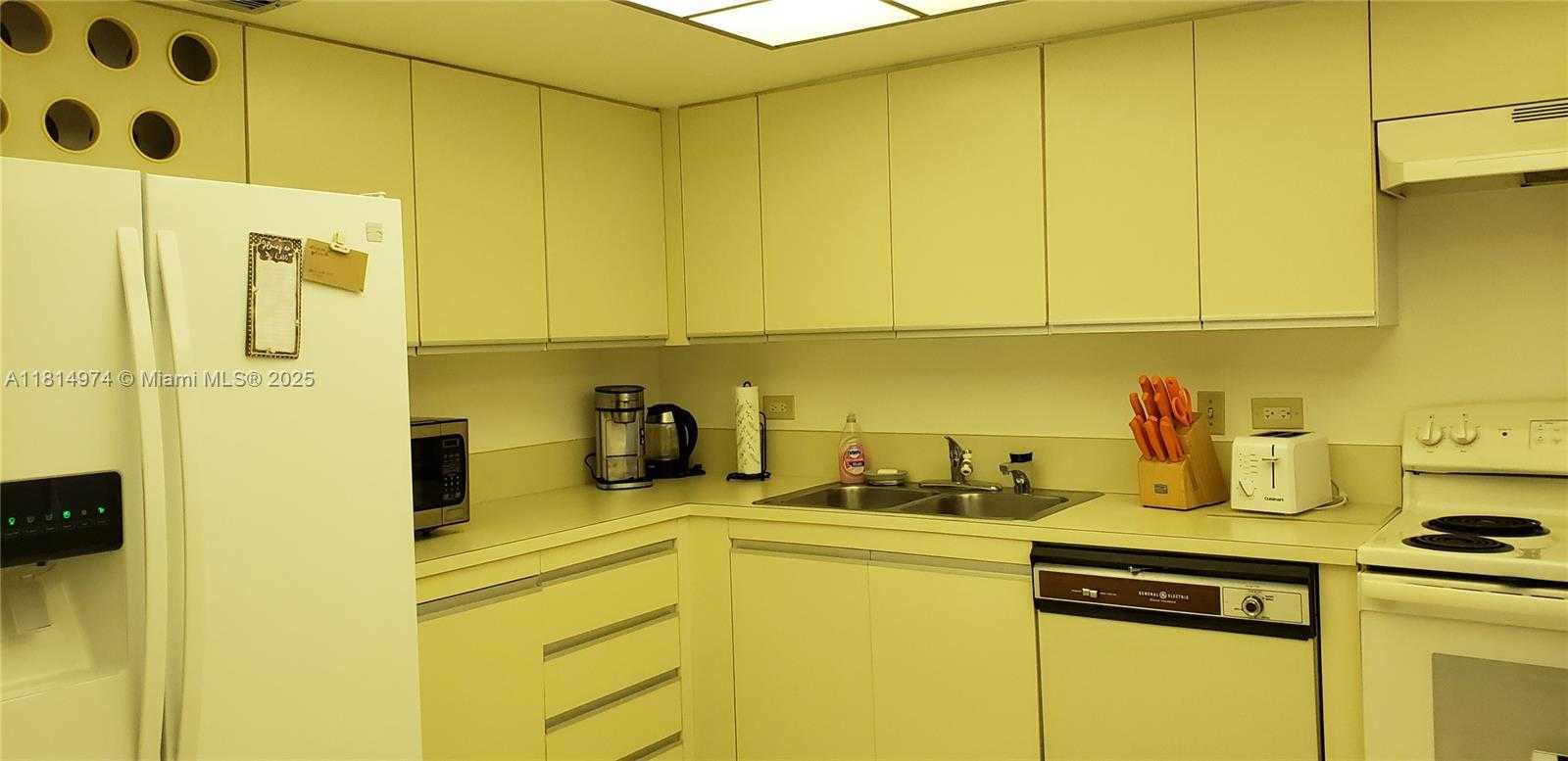 Small Image of 1201 SOUTH OCEAN DR #2107S, Hollywood Number 7