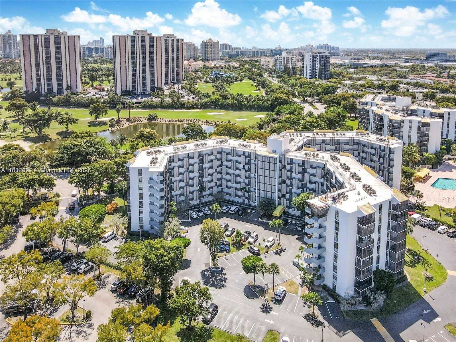 Small Image of 20400 SOUTH WEST COUNTRY CLUB DR #209, Aventura Number 20