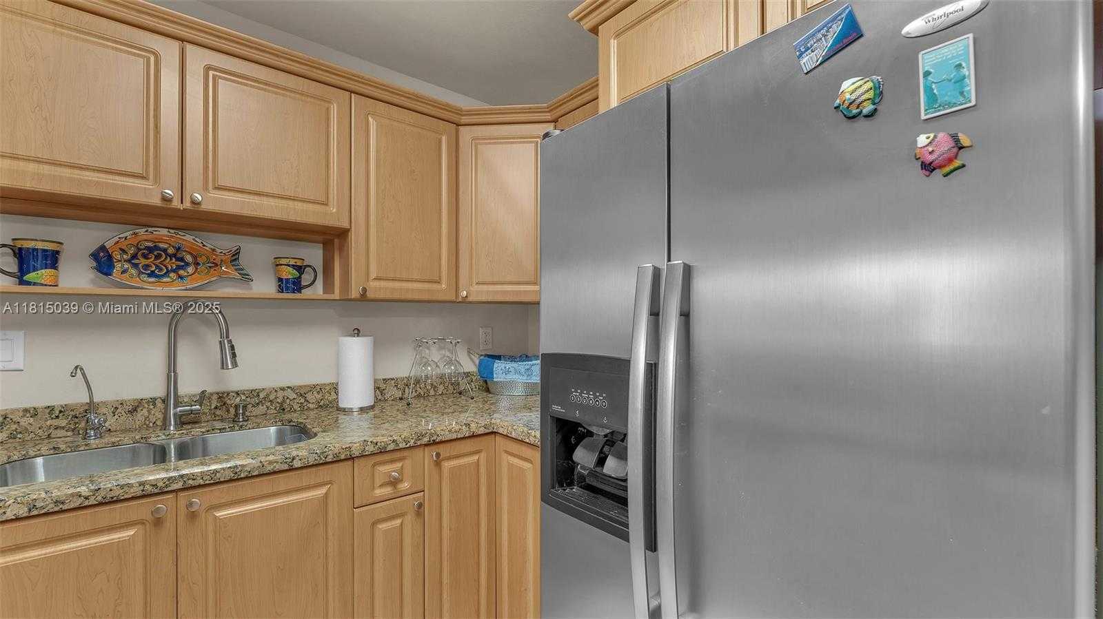 Small Image of 3180 SOUTH OCEAN DR #322, Hallandale Beach Number 12