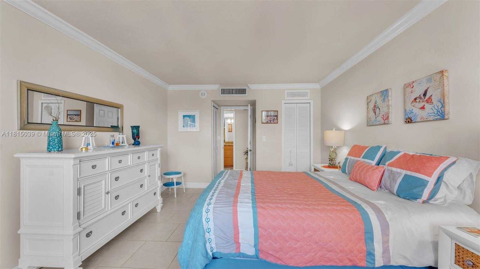 Small Image of 3180 SOUTH OCEAN DR #322, Hallandale Beach Number 21