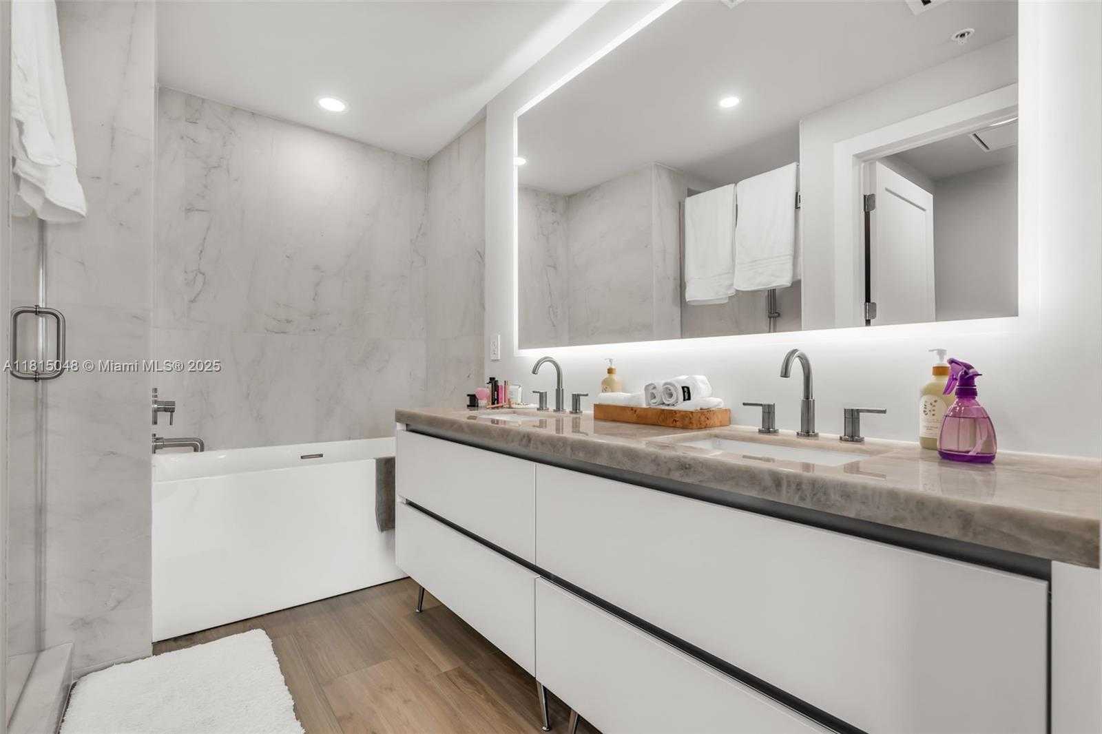 Small Image of 92 SOUTH WEST 3RD ST #5204, Miami Number 24