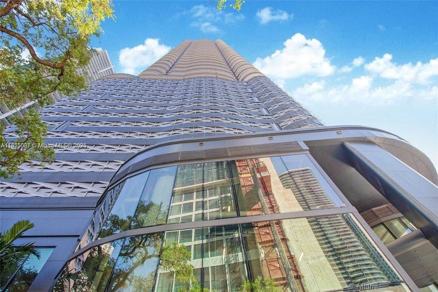 Small Image of 1000 BRICKELL PLZ #4504, Miami Number 12