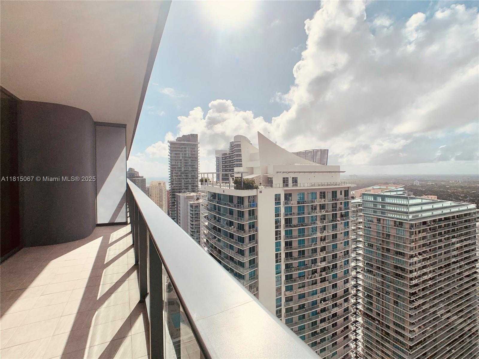 Small Image of 1000 BRICKELL PLZ #4504, Miami Number 2