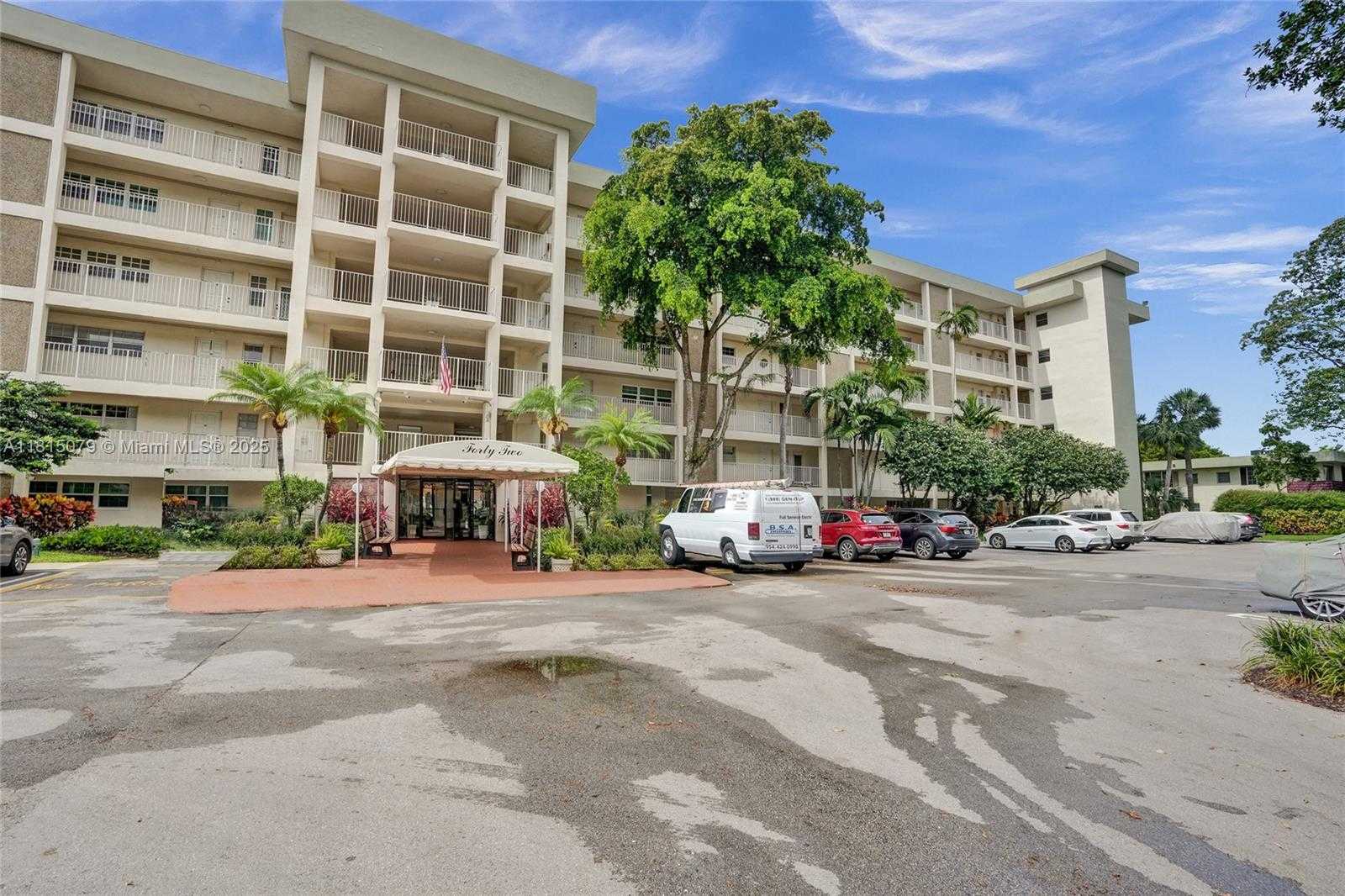 Small Image of 3150 NORTH COURSE LN #405, Pompano Beach Number 58