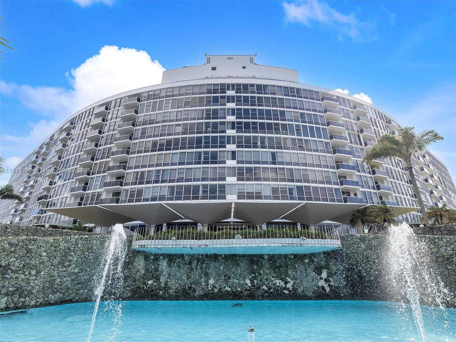 Small Image of 900 BAY DR #721, Miami Beach Number 18