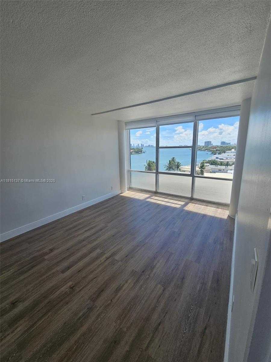 Small Image of 900 BAY DR #721, Miami Beach Number 26