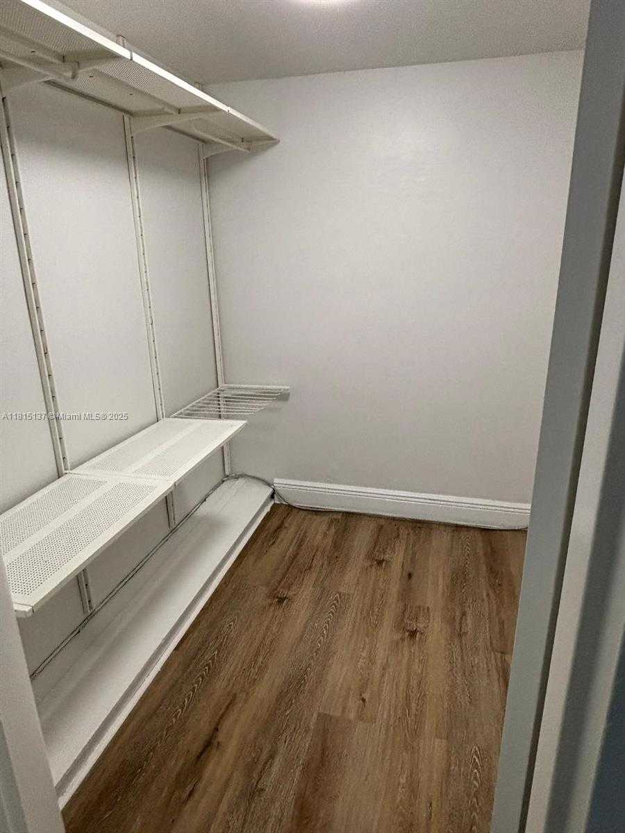Small Image of 900 BAY DR #721, Miami Beach Number 9