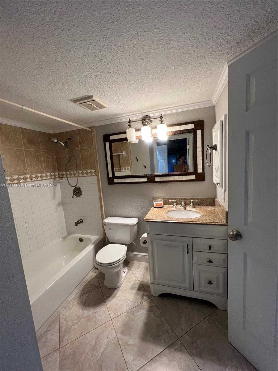 Small Image of 1097 CORAL CLUB DR #1097, Coral Springs Number 11