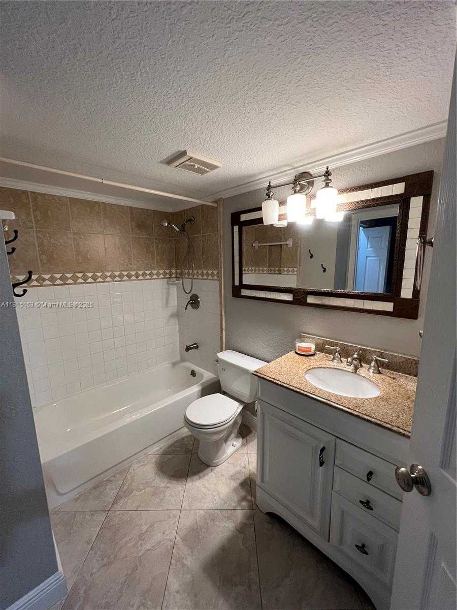 Small Image of 1097 CORAL CLUB DR #1097, Coral Springs Number 12