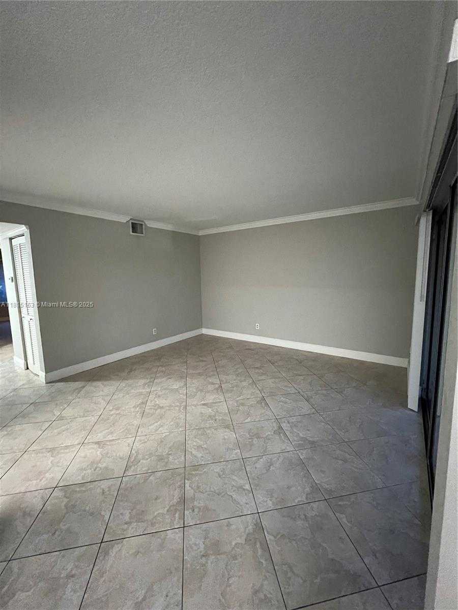 Small Image of 1097 CORAL CLUB DR #1097, Coral Springs Number 8
