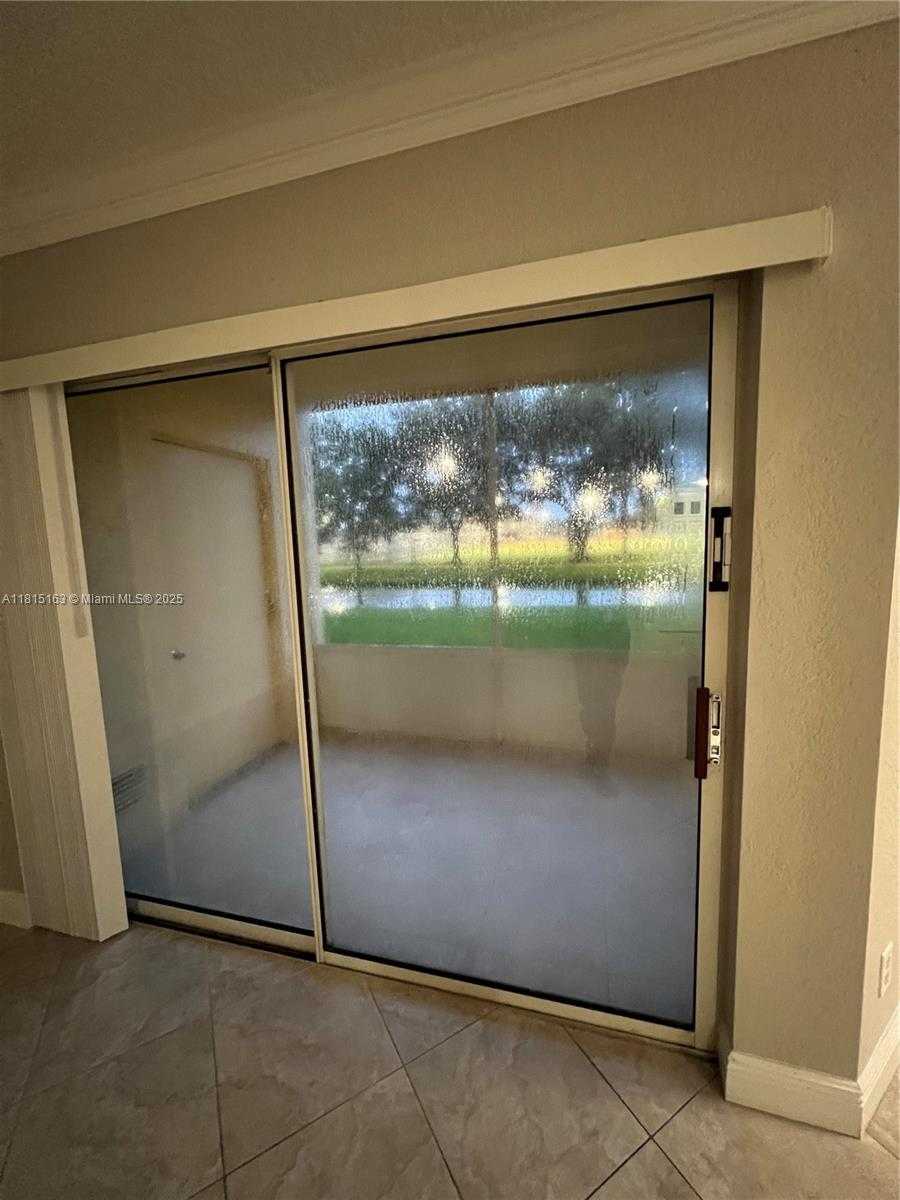 Small Image of 1097 CORAL CLUB DR #1097, Coral Springs Number 9