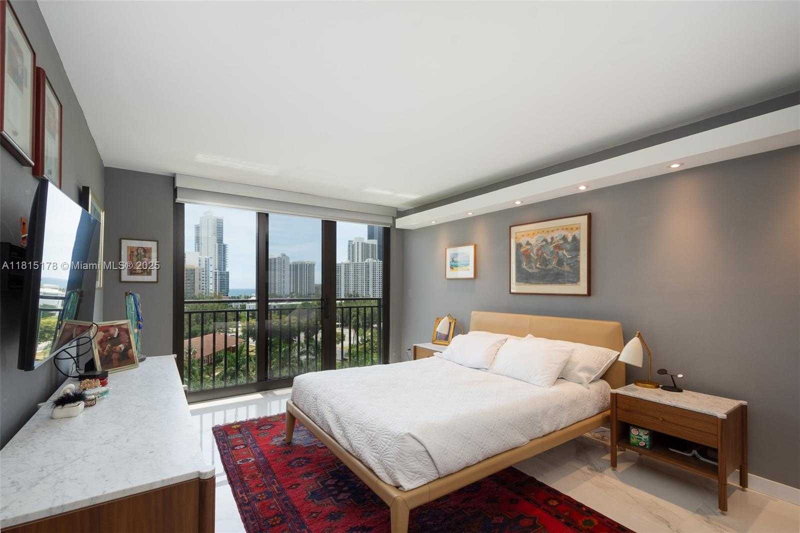 Small Image of 17720 NORTH BAY RD #10D, Sunny Isles Beach Number 11