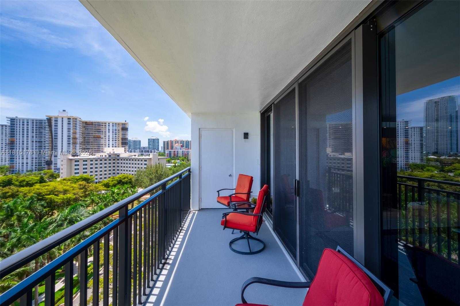 Small Image of 17720 NORTH BAY RD #10D, Sunny Isles Beach Number 19