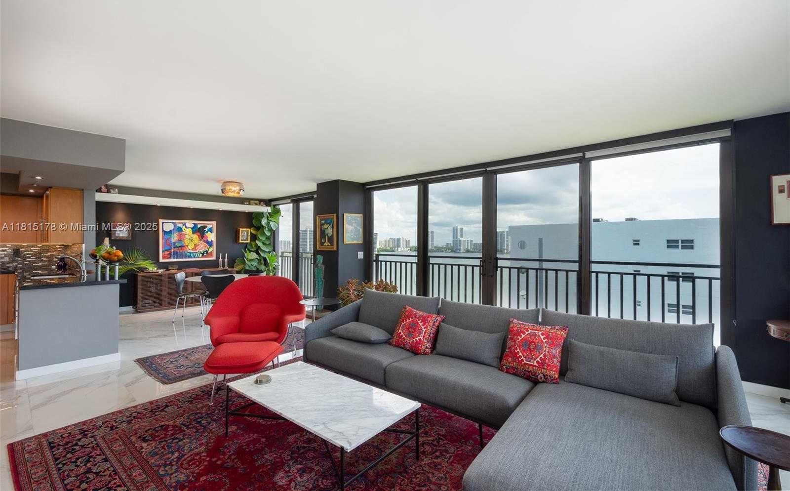 Small Image of 17720 NORTH BAY RD #10D, Sunny Isles Beach Number 4