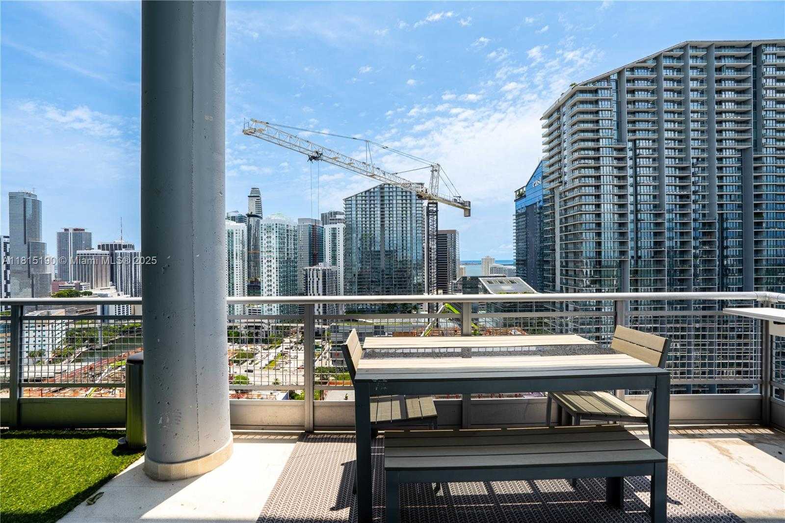 Small Image of 690 SOUTH WEST 1ST CT #3116, Miami Number 42