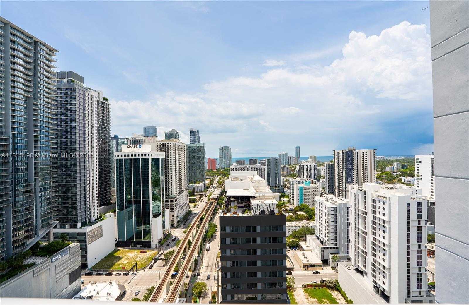 Small Image of 690 SOUTH WEST 1ST CT #3116, Miami Number 43
