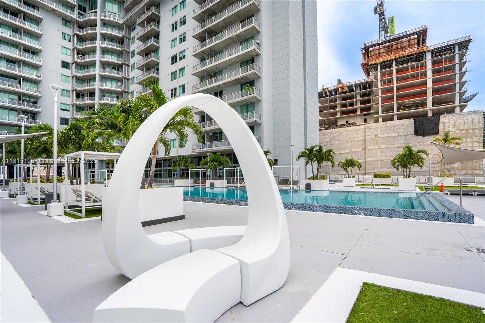 Small Image of 690 SOUTH WEST 1ST CT #3116, Miami Number 54