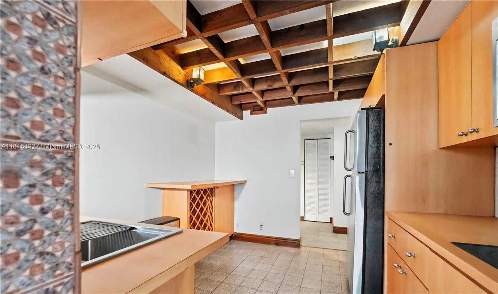 Small Image of 16570 NORTH EAST 26TH AVE #6B, North Miami Beach Number 12