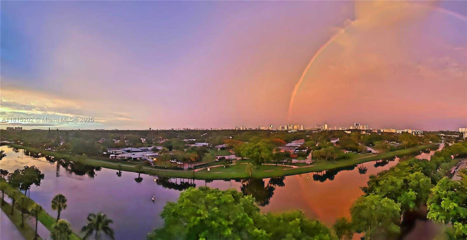 Small Image of 16850 N Glades Dr, North Miami Beach, FL 33162, USA Number 16