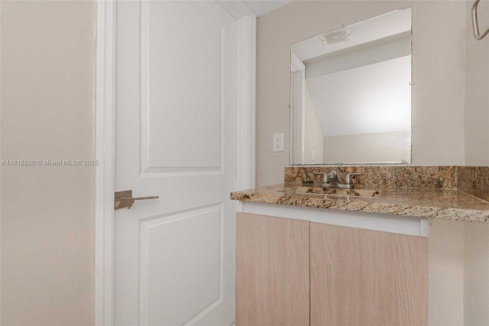 Small Image of 813 NORTH WEST 3RD AVE, Fort Lauderdale Number 11