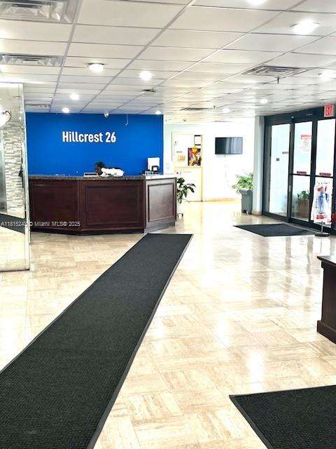 Small Image of 4001 HILLCREST DR #1014, Hollywood Number 25