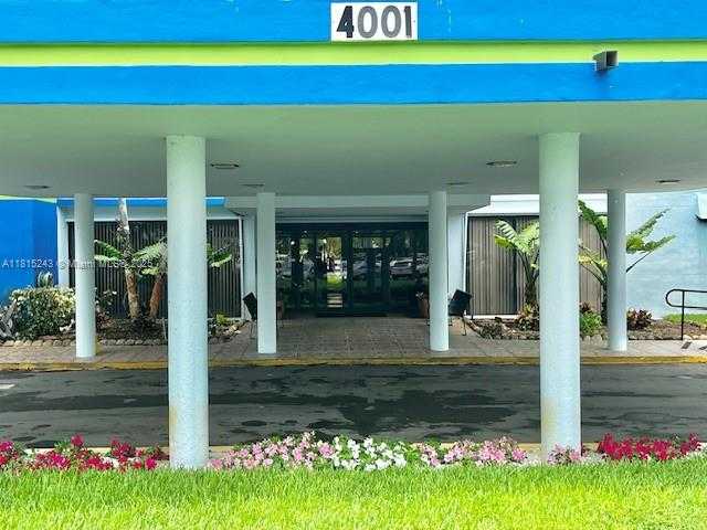 Small Image of 4001 HILLCREST DR #1014, Hollywood Number 27