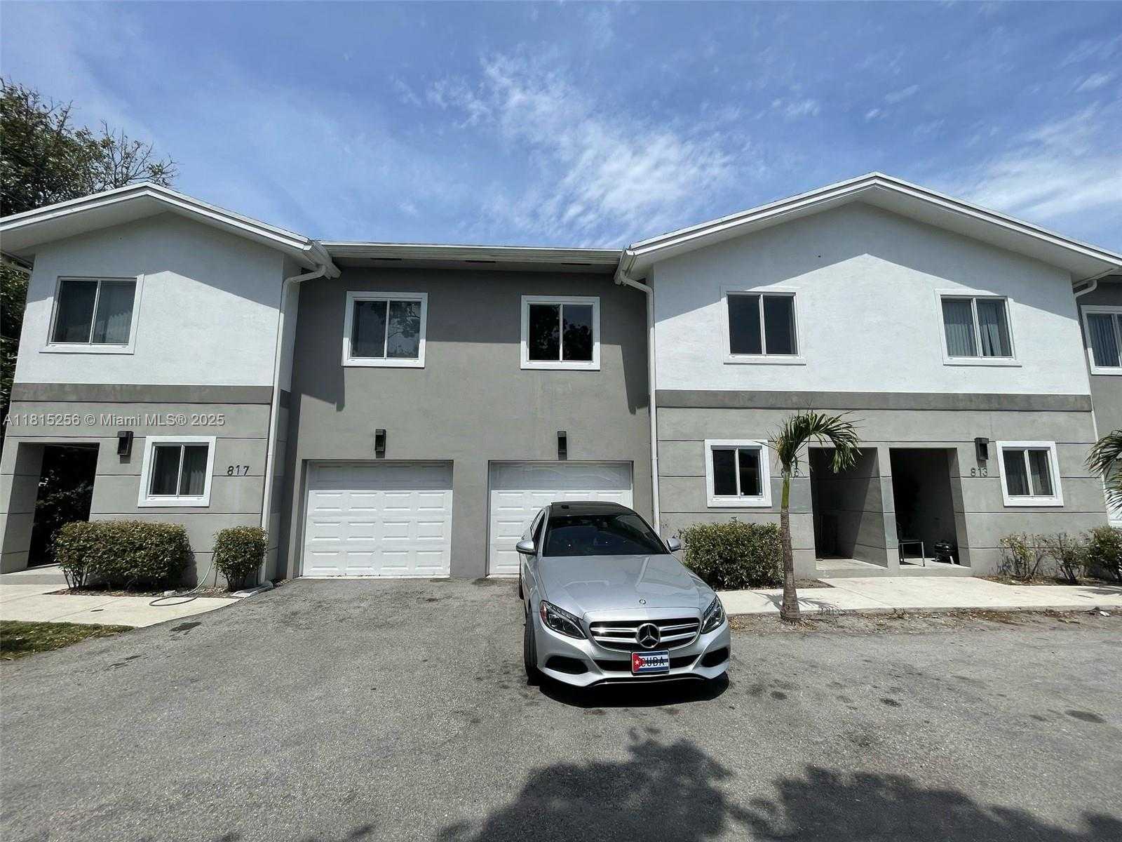 Small Image of 811 NORTH WEST 3RD AVE, Fort Lauderdale Number 1