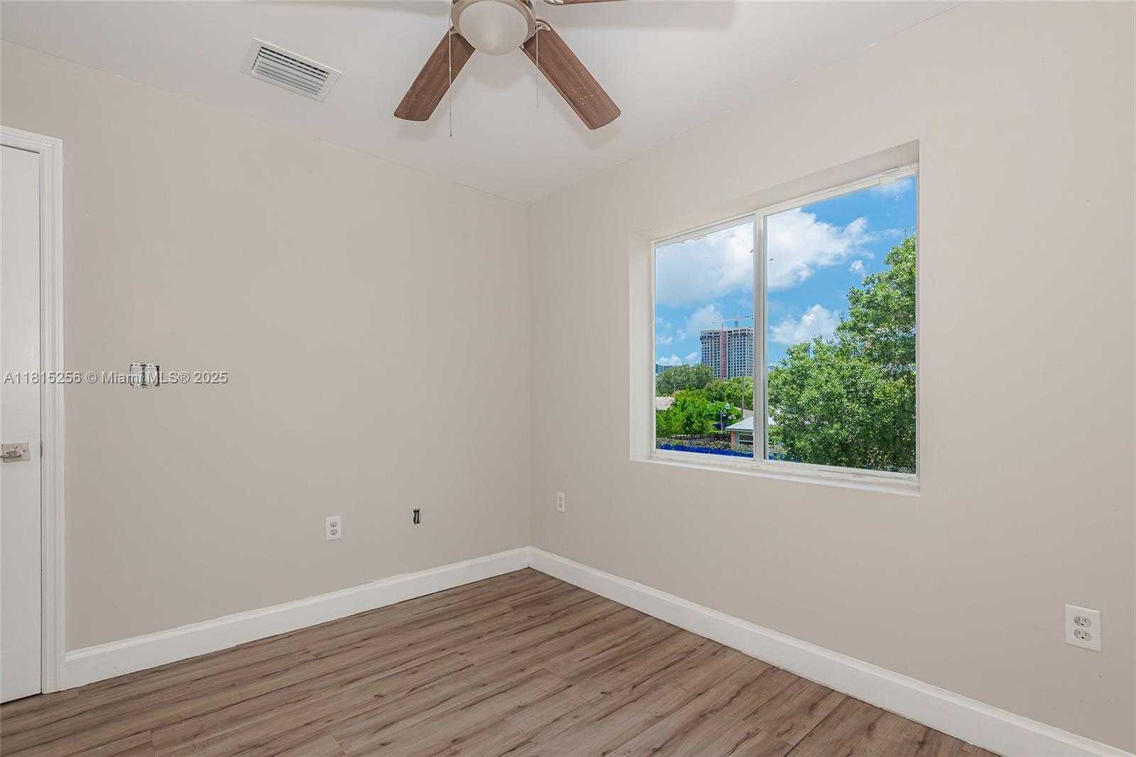 Small Image of 811 NORTH WEST 3RD AVE, Fort Lauderdale Number 22